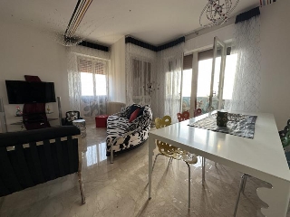 zoom immagine (Appartamento 90 mq, soggiorno, 2 camere, zona Lungo mare di Levante)