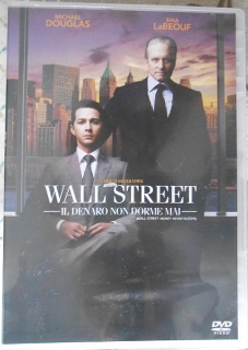 zoom immagine (DVD Wall Street il denaro non dorme mai)