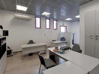 zoom immagine (Ufficio 44 mq, zona Santa Maria del Rovere)