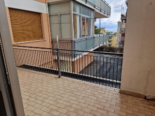zoom immagine (Appartamento 70 mq, 3 camere, zona Sanremo)