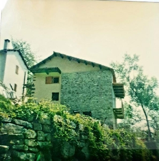 zoom immagine (Rustico 300 mq, soggiorno, più di 3 camere, zona Villaretti)