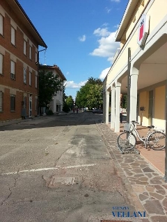zoom immagine (Negozio/locale commerciale in Affitto a Novi di Modena)