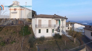 zoom immagine (Casa singola 170 mq, soggiorno, 3 camere, zona Sant'Eusebio)