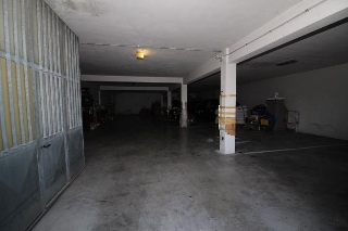 zoom immagine (Garage 250 mq, zona Marzocca)